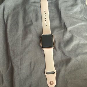 Series 3 Apple Watch in light ballet color pink